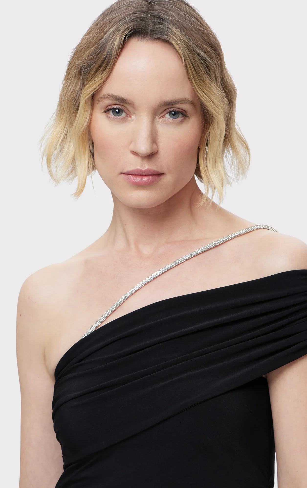 THE OLIVIA GOWN - Image 6