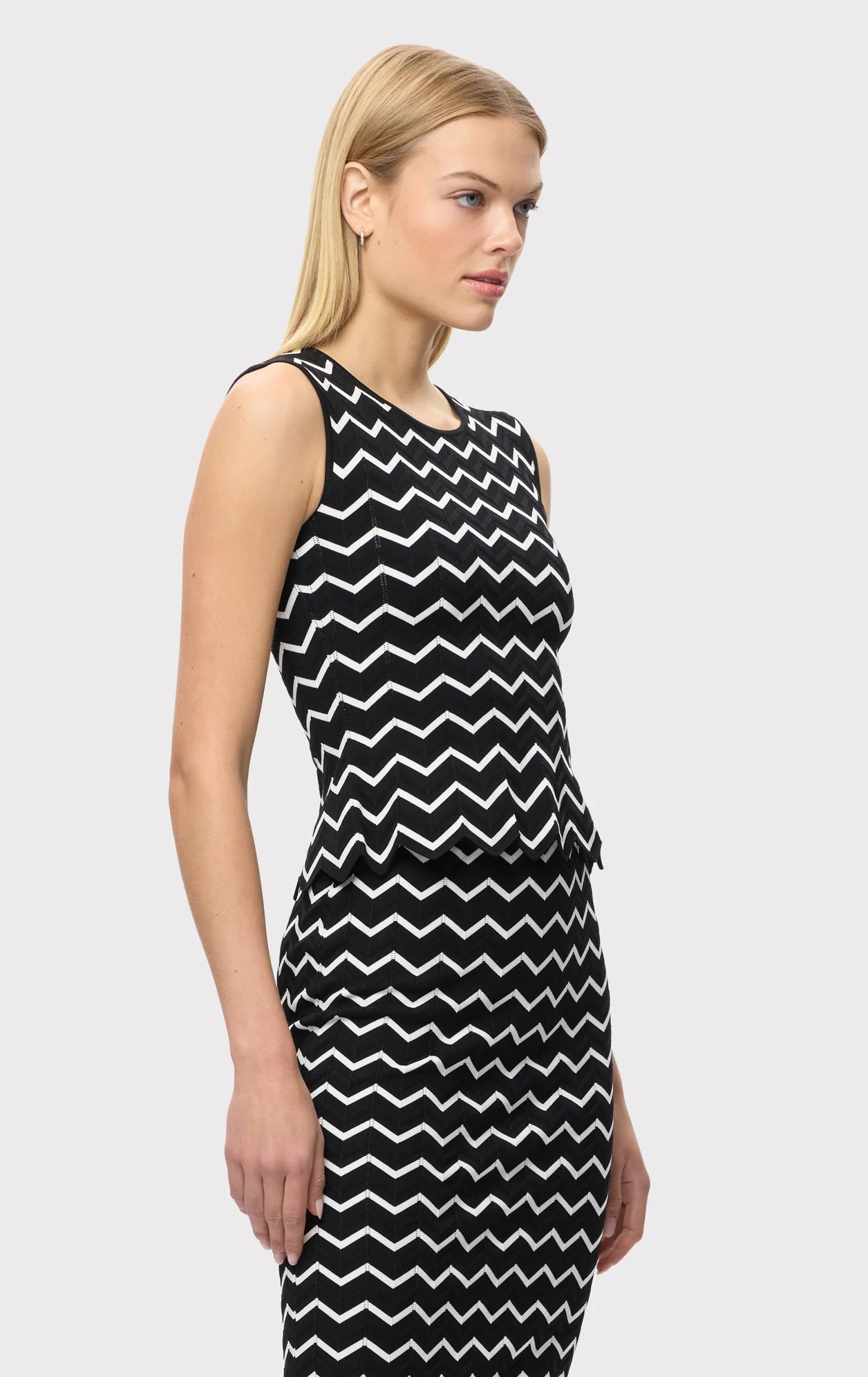 THE GIANA TOP - Image 4