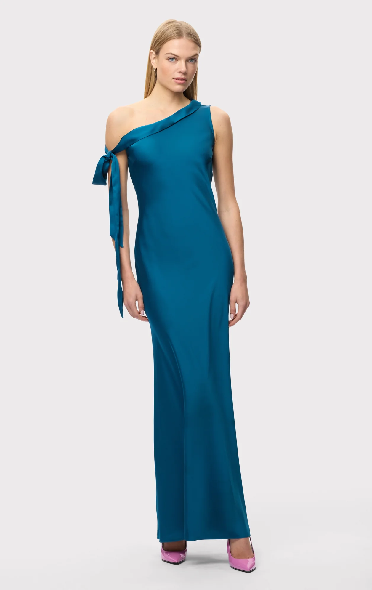 THE JOLENE GOWN - Image 4