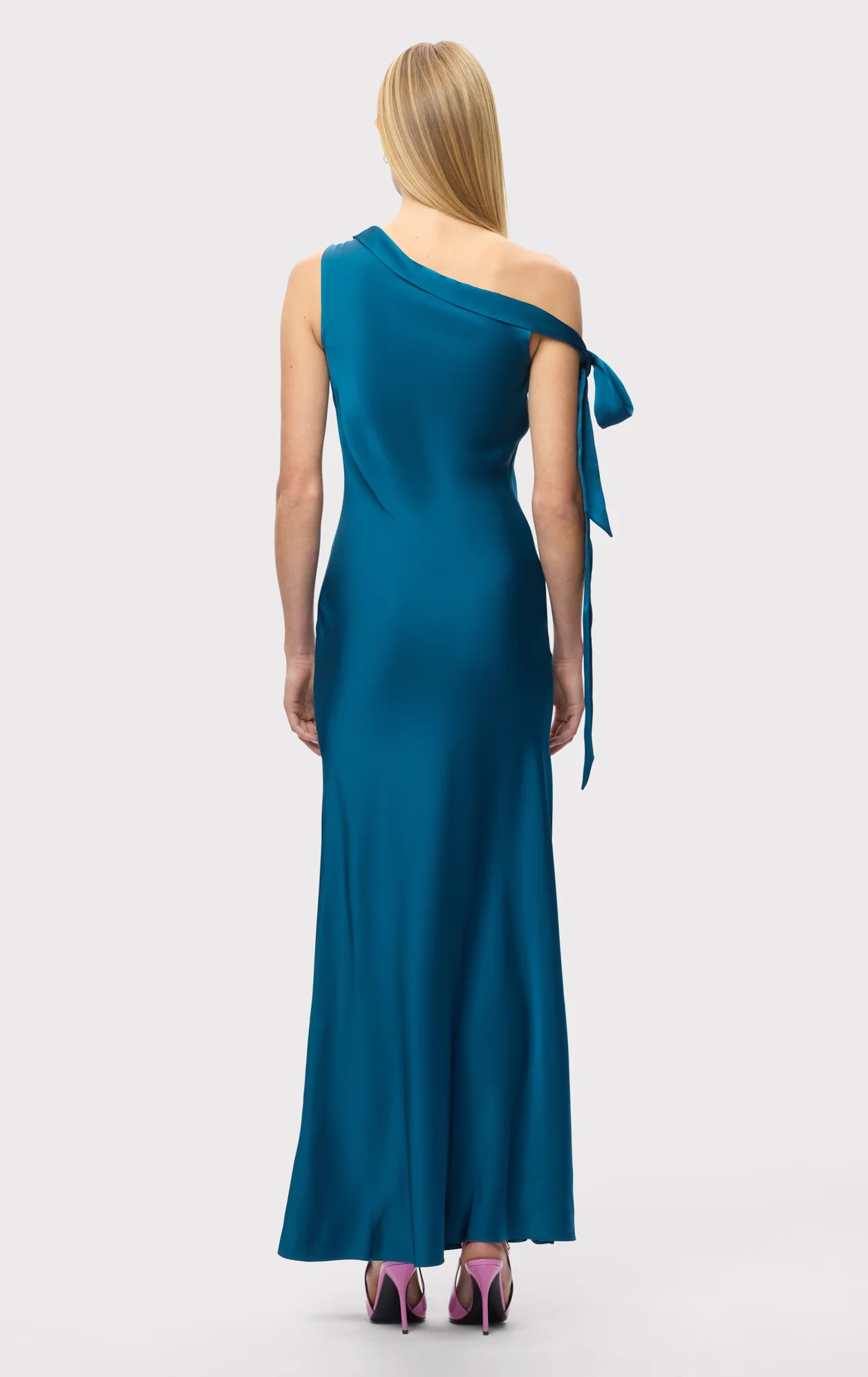 THE JOLENE GOWN - Image 5