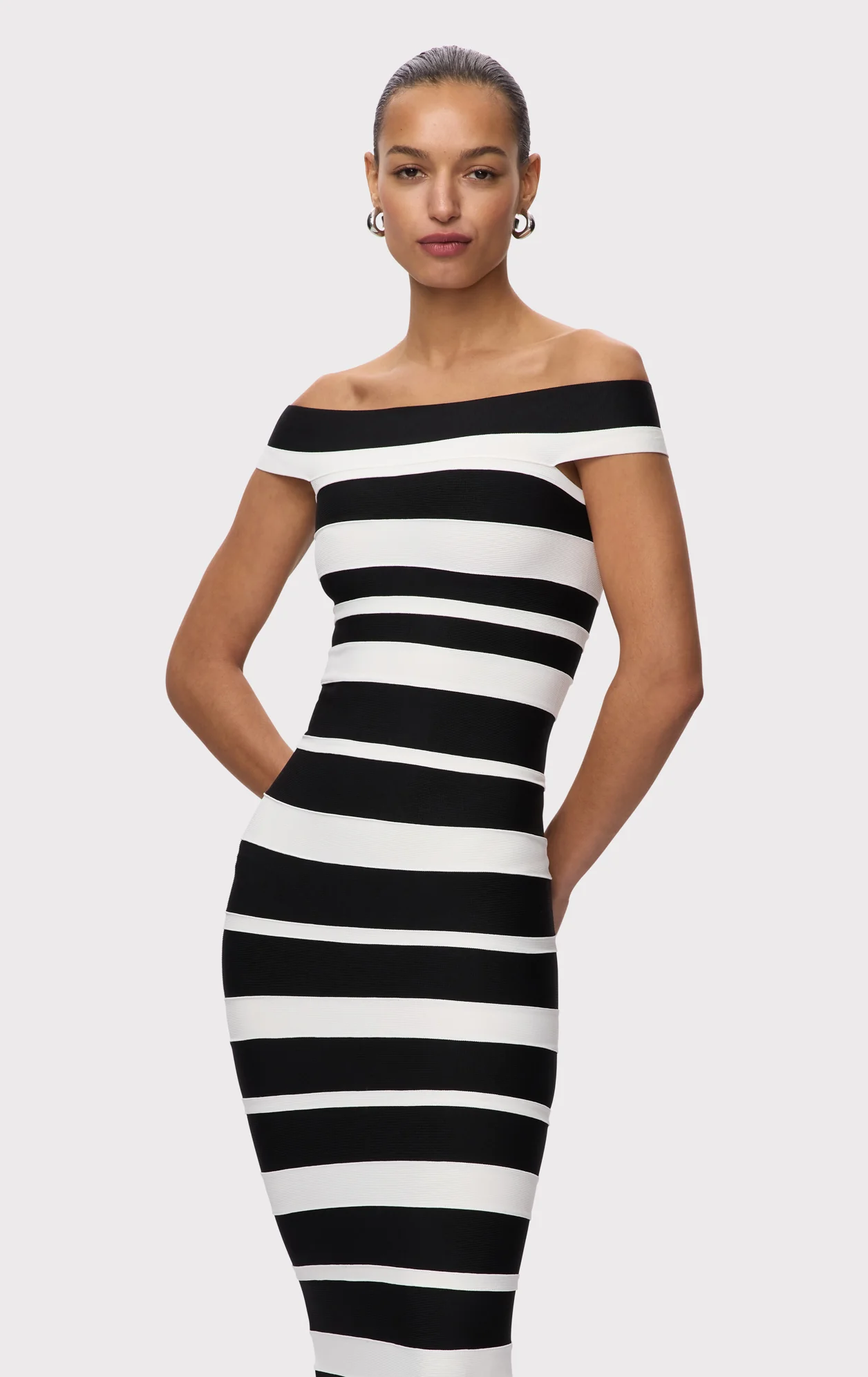 THE KIVA GOWN - Image 8
