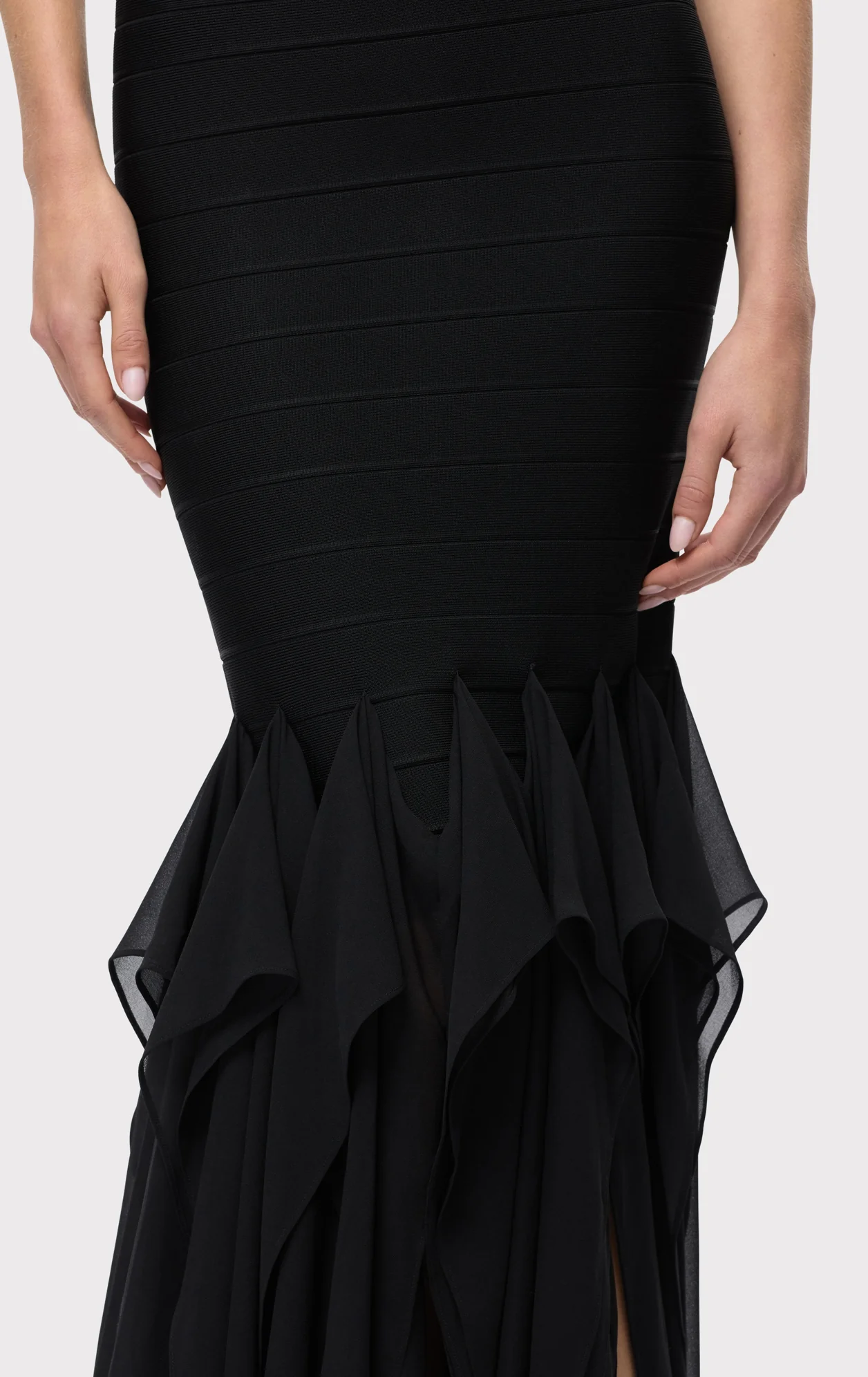 THE LOUISA GOWN - Image 9