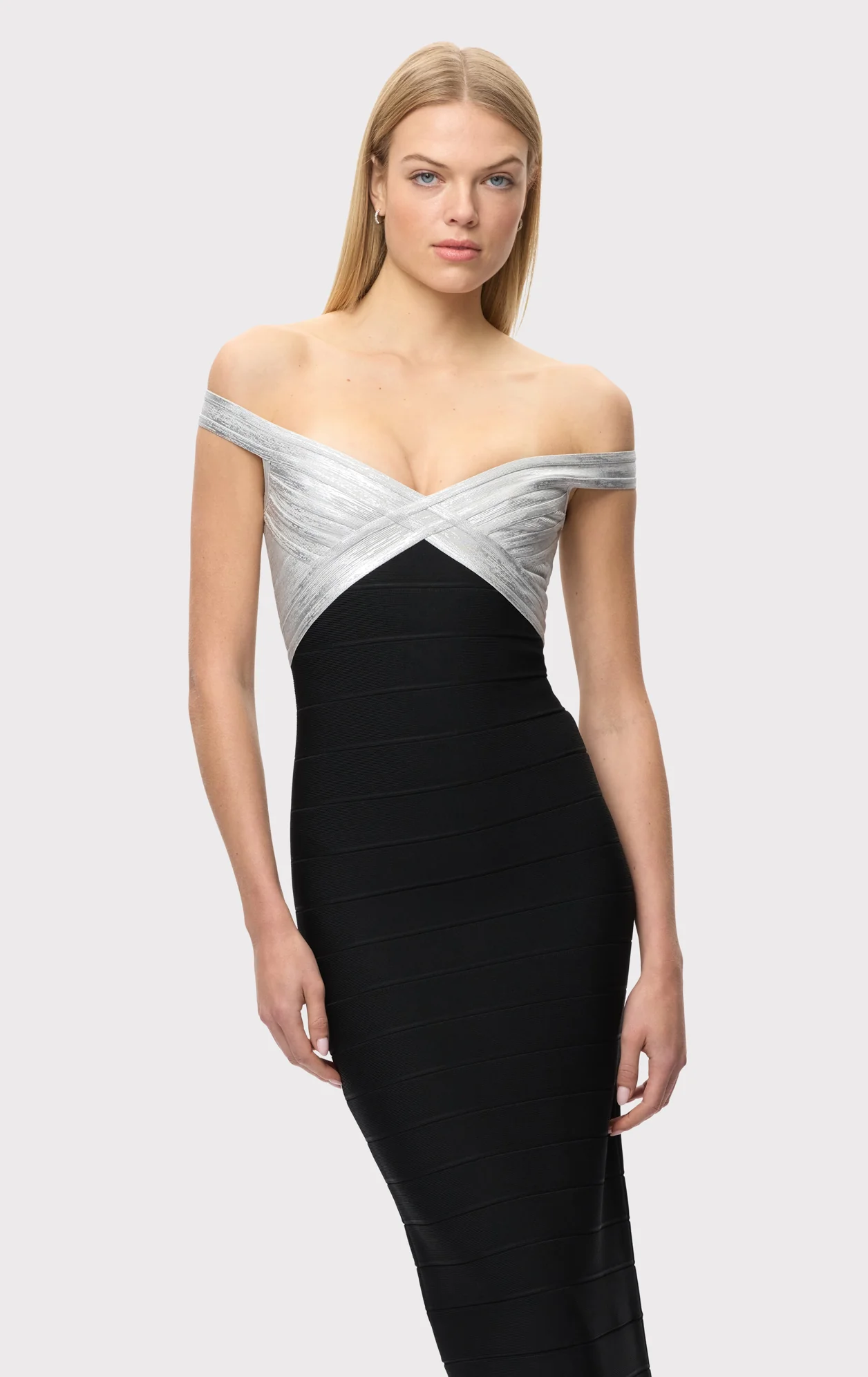 THE METALLIC BONNIE GOWN - Image 8