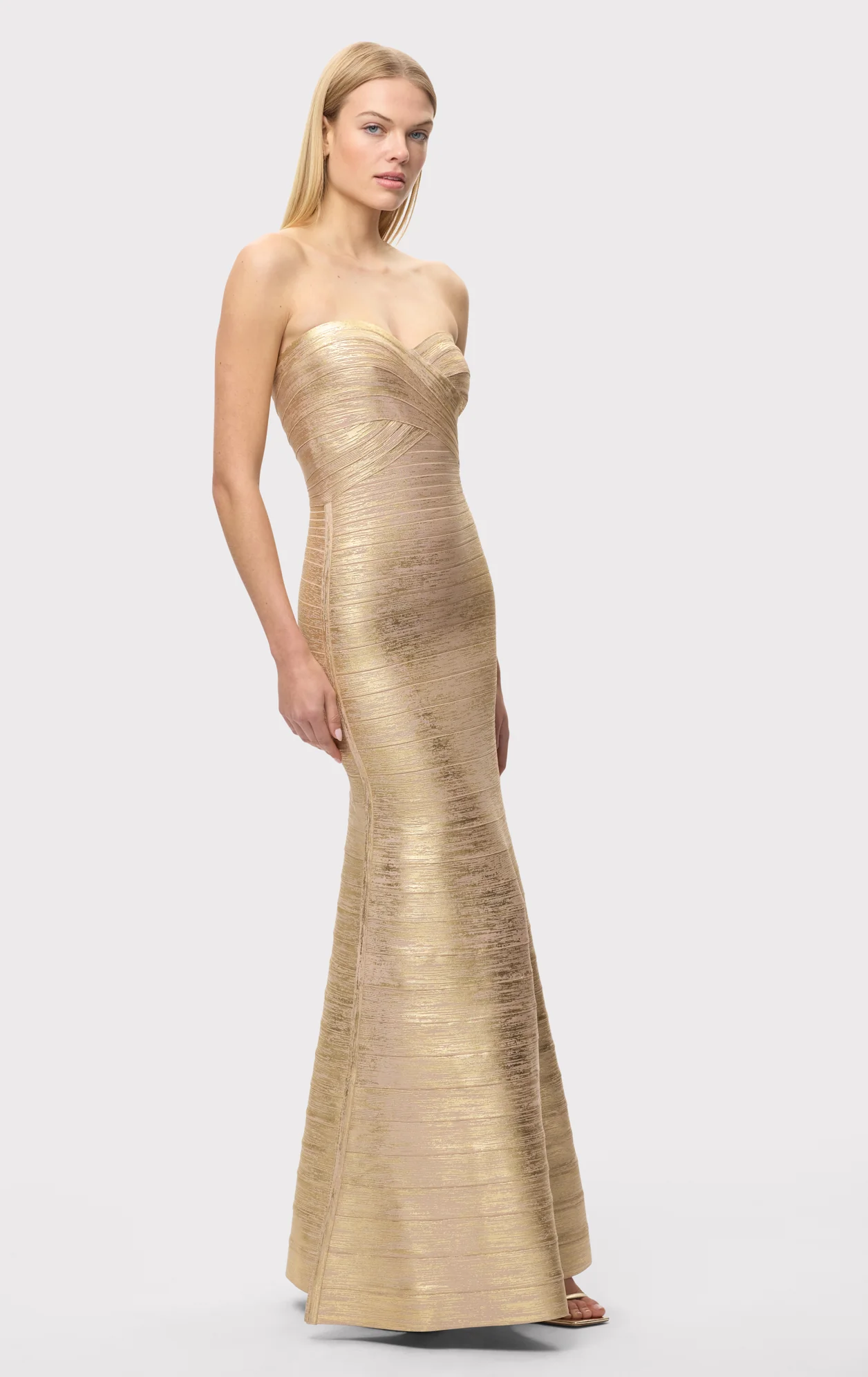 THE METALLIC SARA GOWN - Image 4