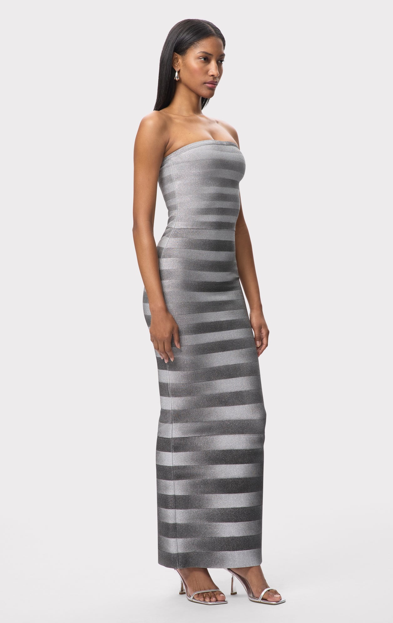 THE NIA GOWN - Image 5