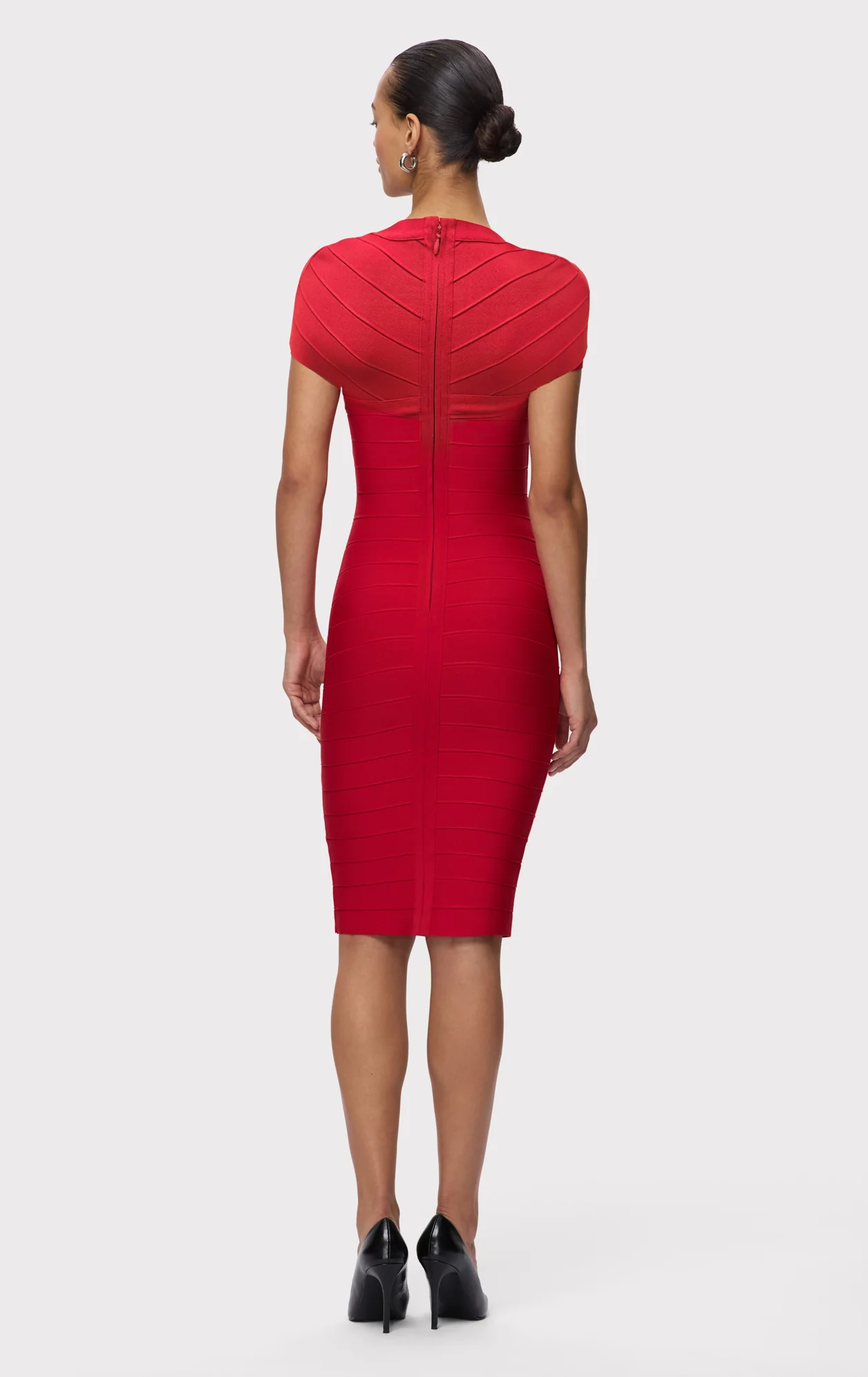 THE PREMIERE DRESS - Image 6