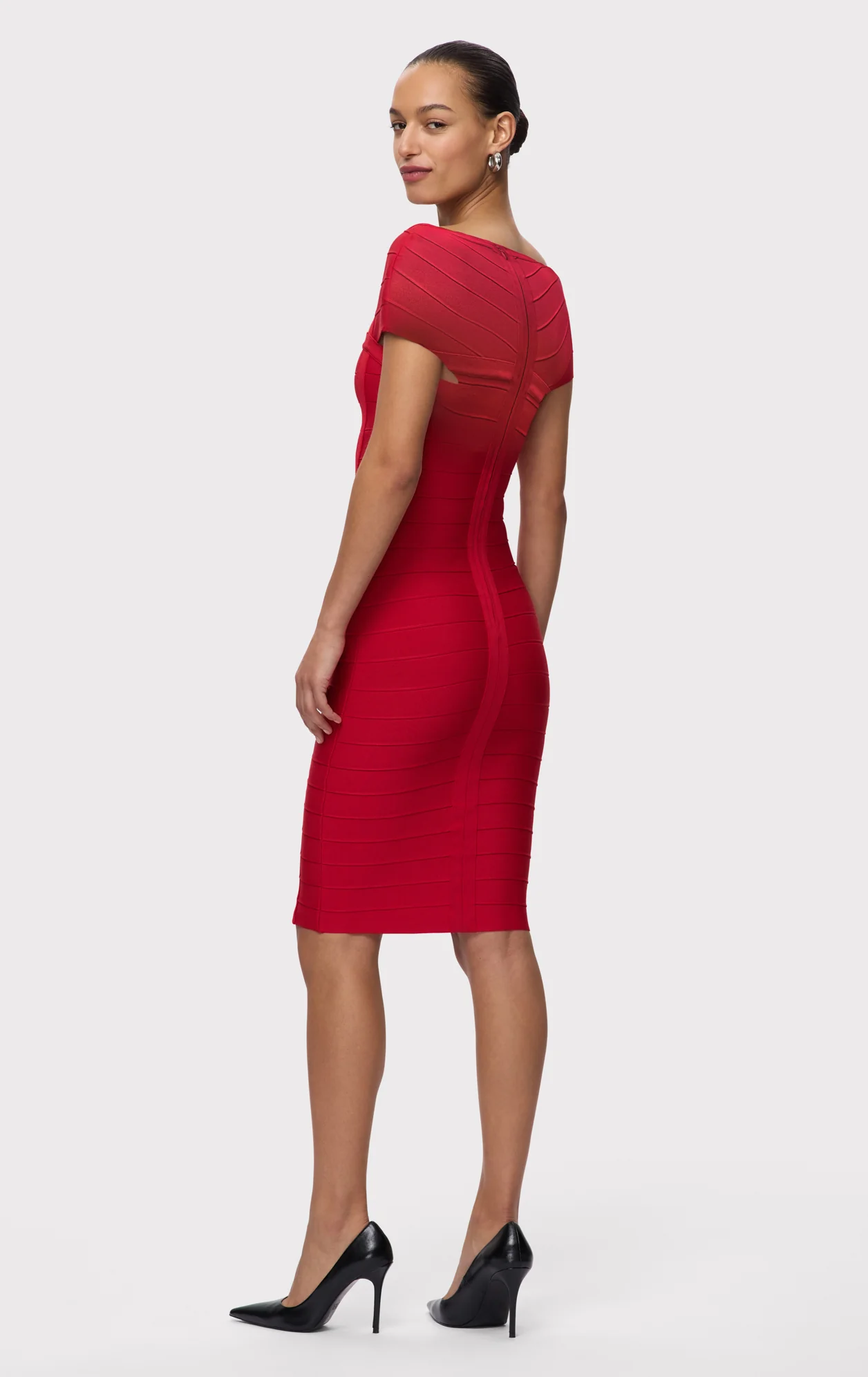 THE PREMIERE DRESS - Image 7