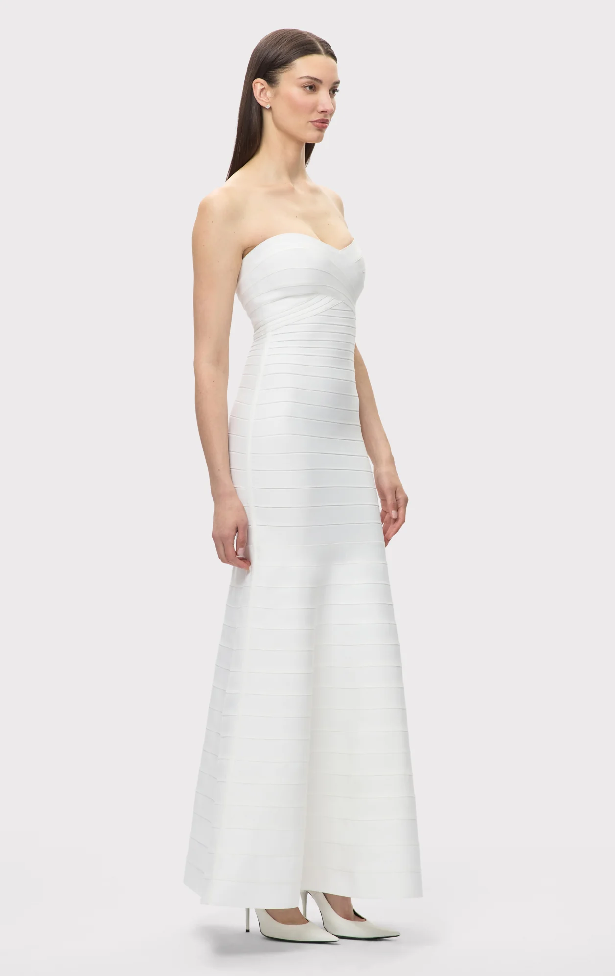 THE SARA GOWN - Image 4