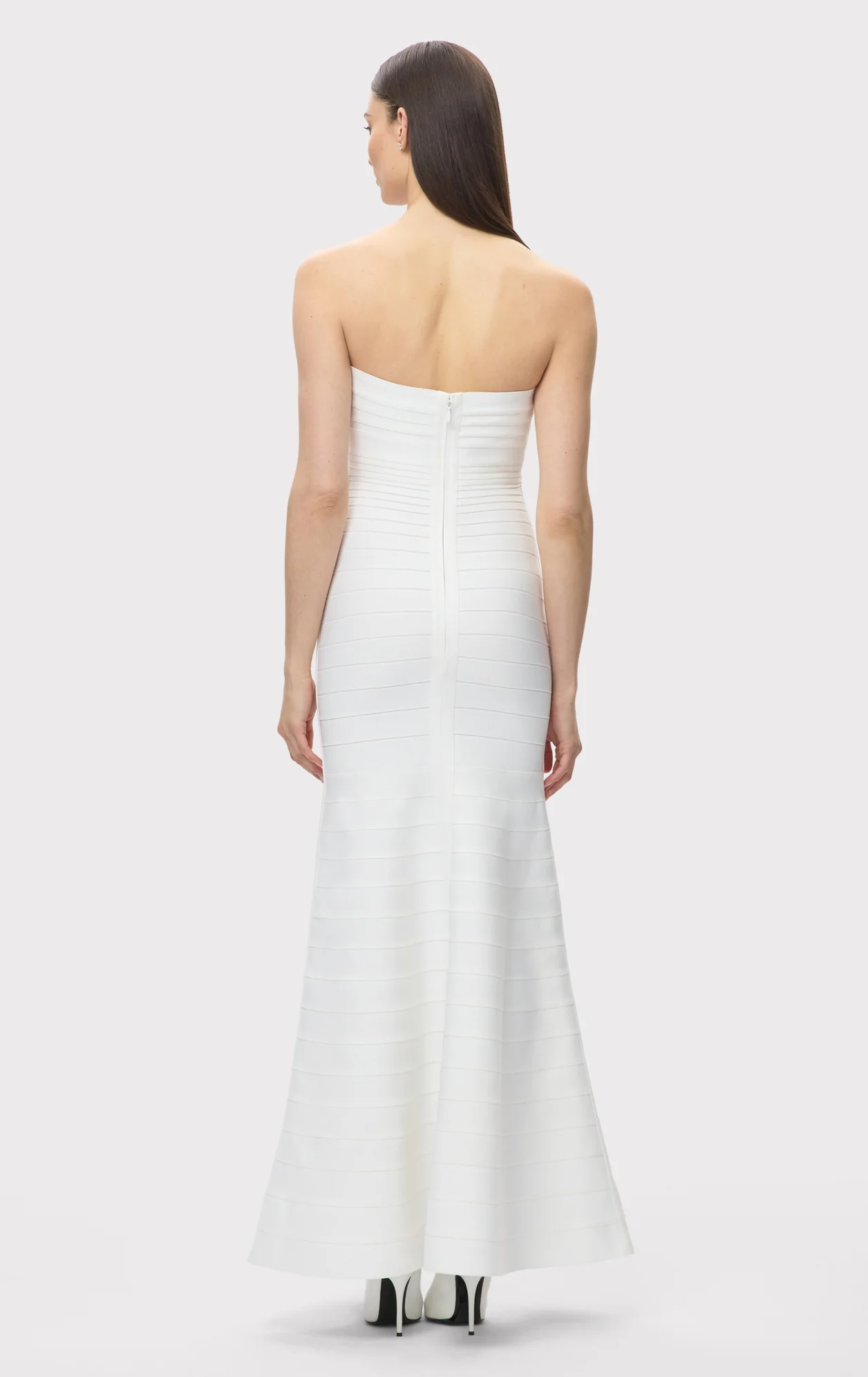 THE SARA GOWN - Image 5