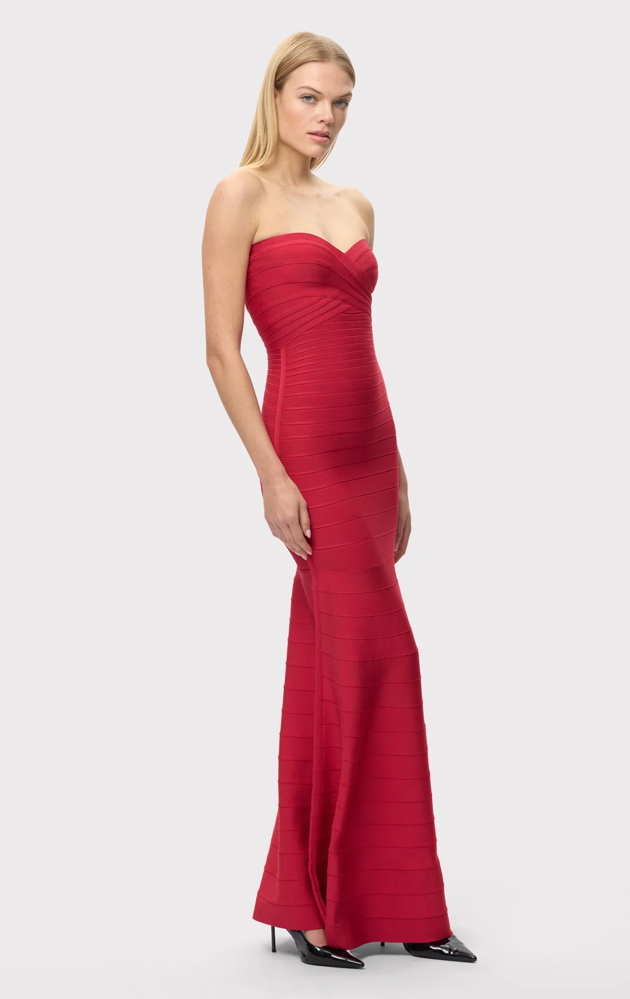 THE SARA GOWN - Image 4