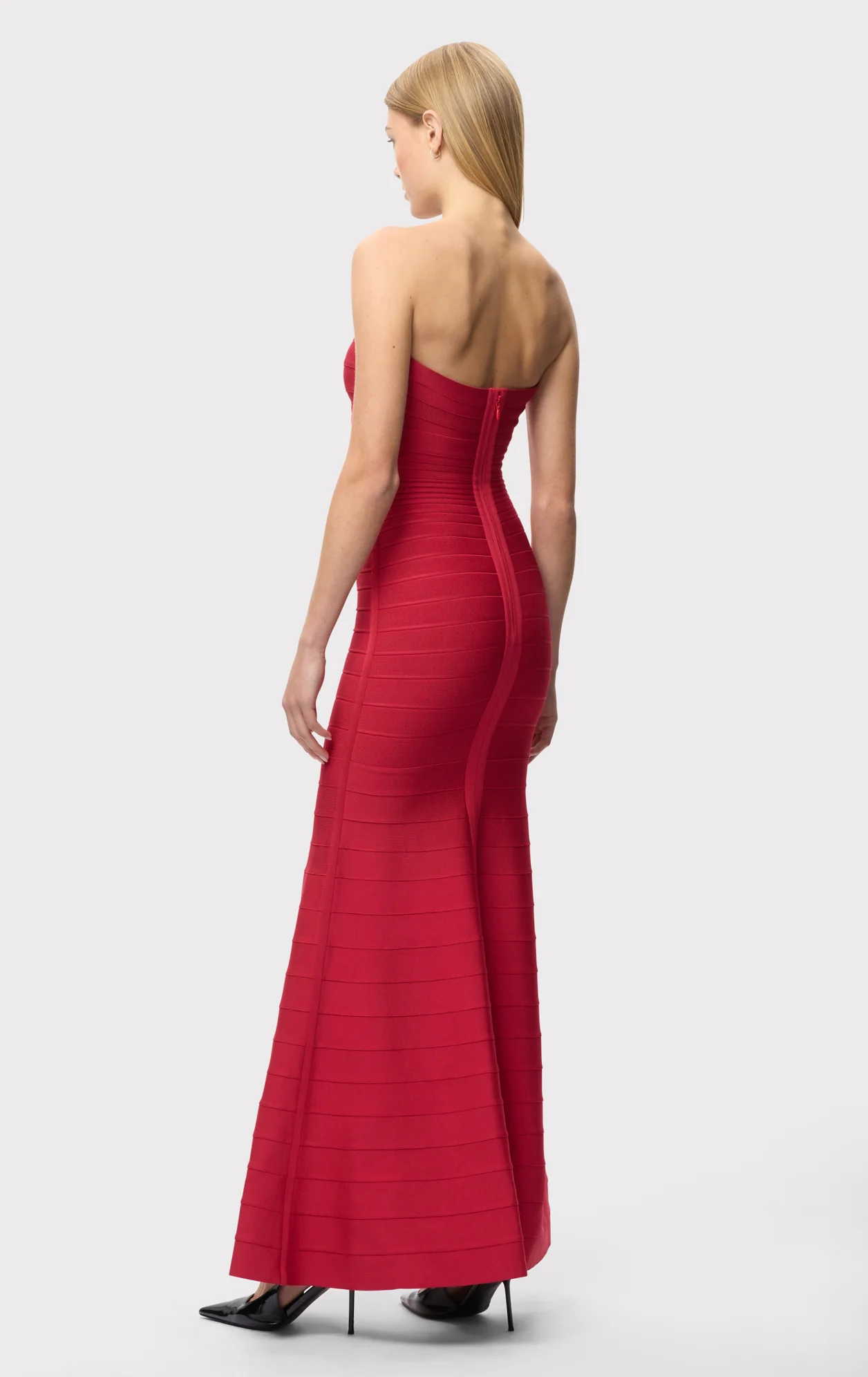 THE SARA GOWN - Image 6