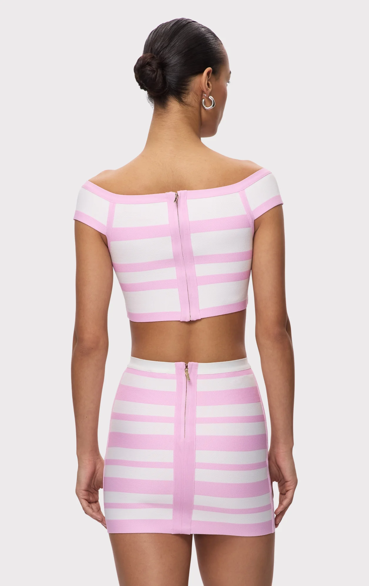 THE SPOTLIGHT CROP TOP - Image 4