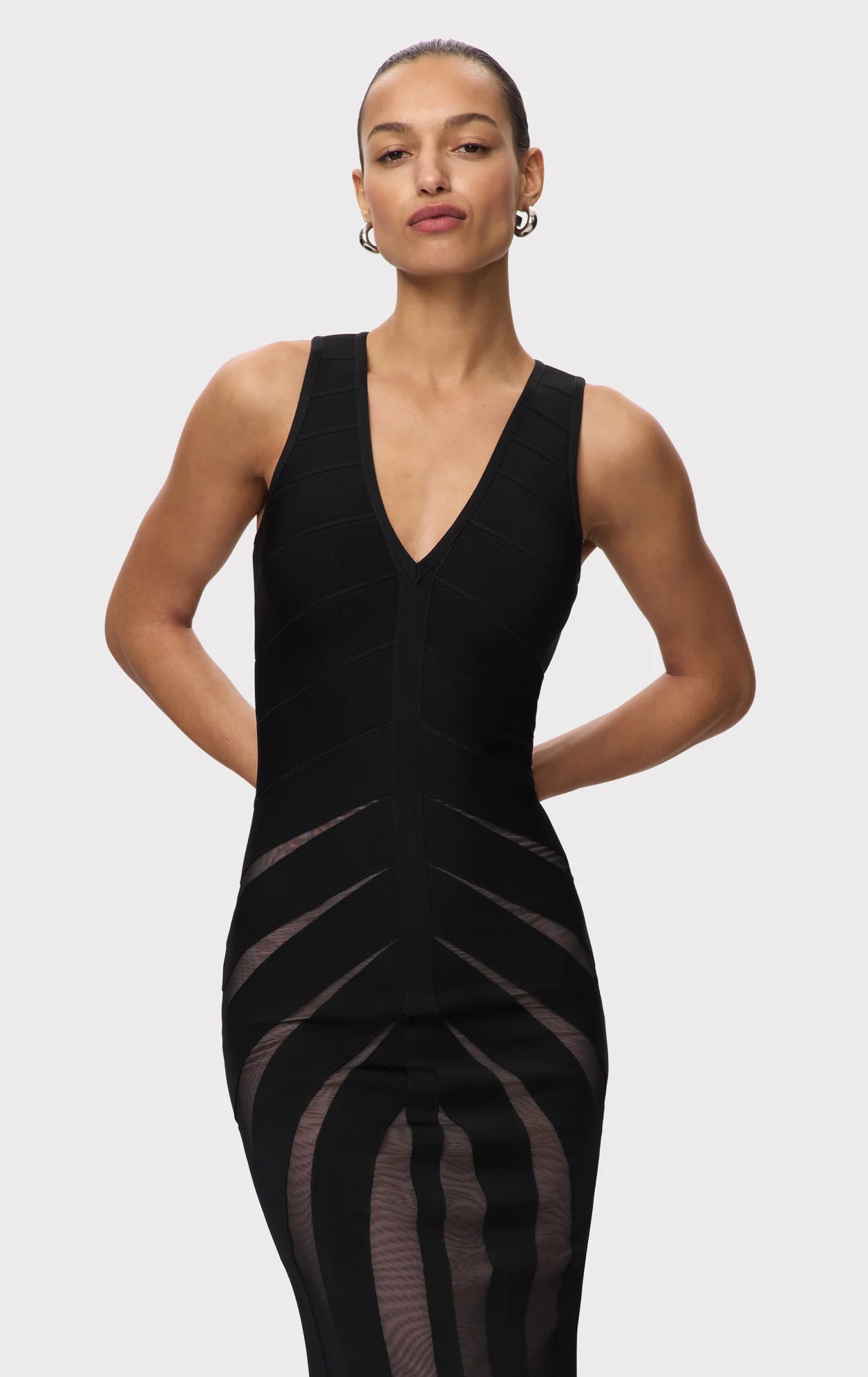 THE VALIA GOWN - Image 9