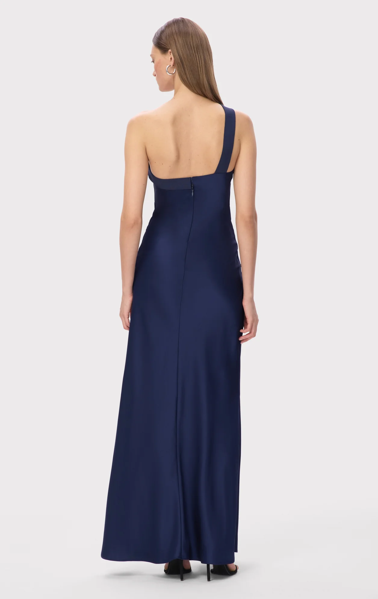 THE VIVIAN GOWN - Image 5