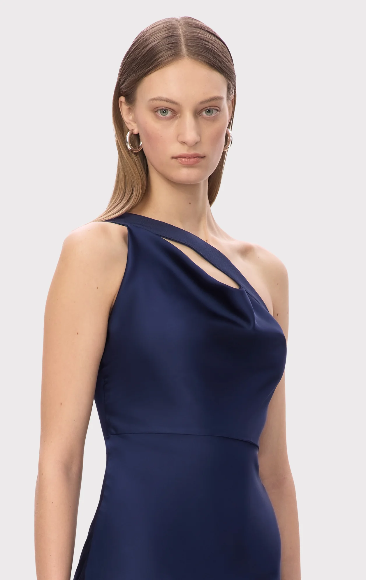 THE VIVIAN GOWN - Image 7